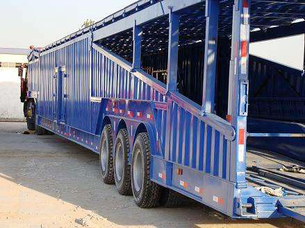 車輛運輸半掛車
