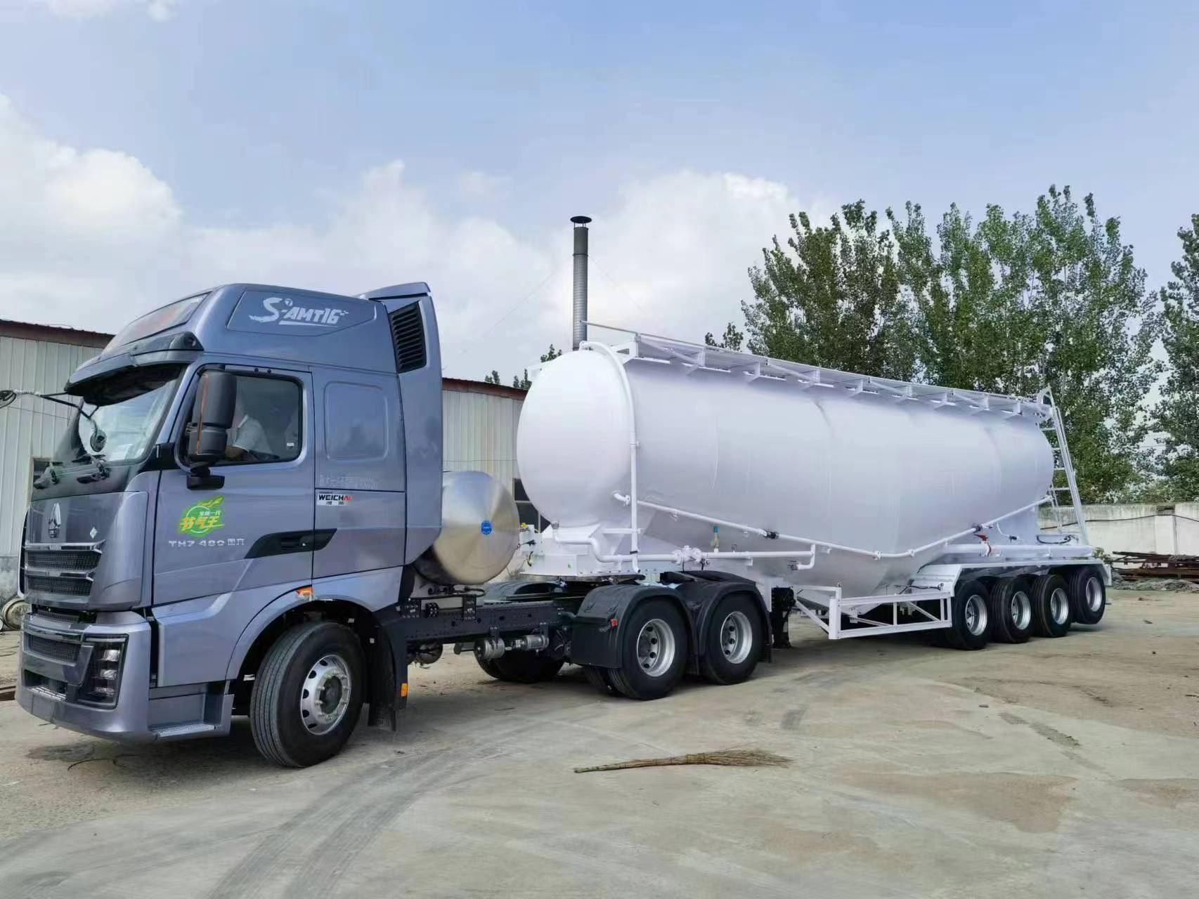 粉粒物料運輸車生產(chǎn)廠家